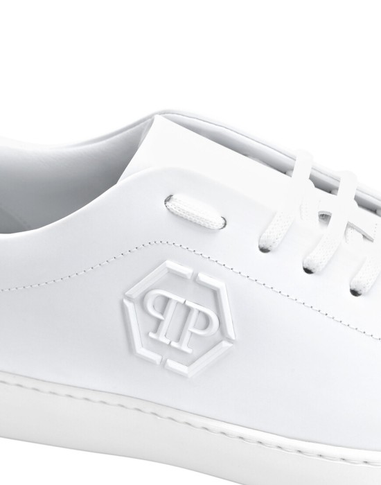 ботинки  из проверенных материалов спереди