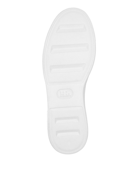 Товар белого цвета с внутренней стороны