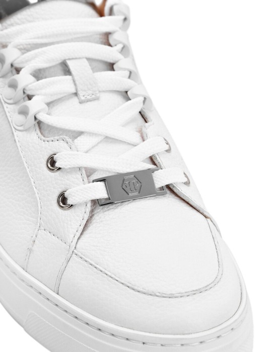 ботинки  из проверенных материалов спереди