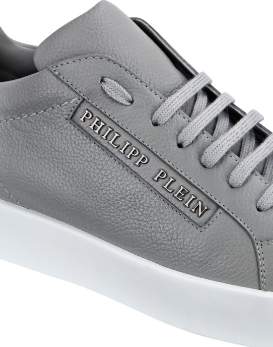 ботинки  из проверенных материалов спереди