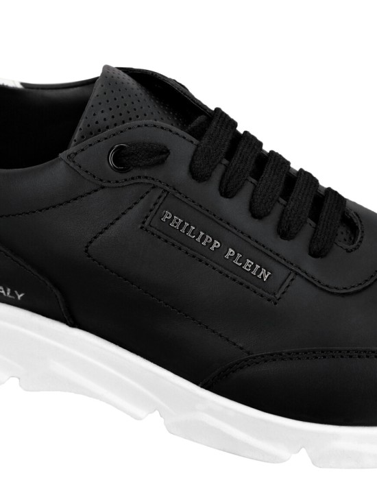 ботинки  из проверенных материалов спереди