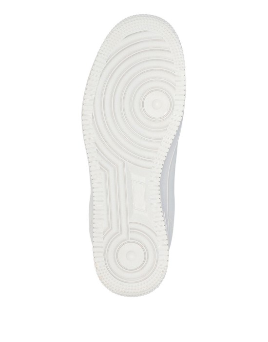 Товар белого цвета с внутренней стороны