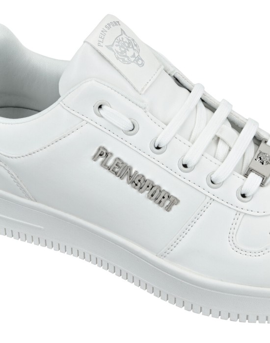 ботинки  из проверенных материалов спереди