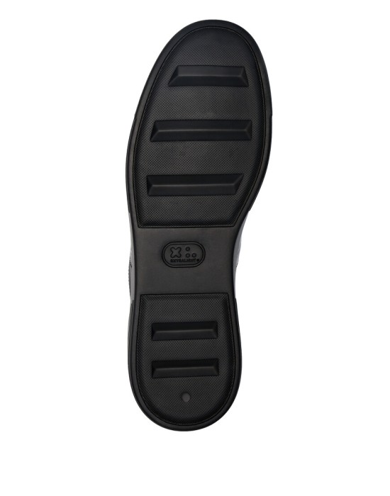 Товар черного цвета с внутренней стороны