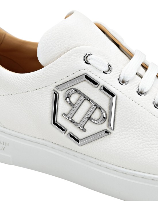 ботинки  из проверенных материалов спереди