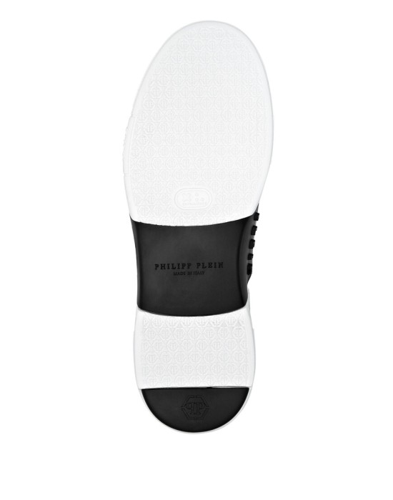 Товар белого цвета с внутренней стороны