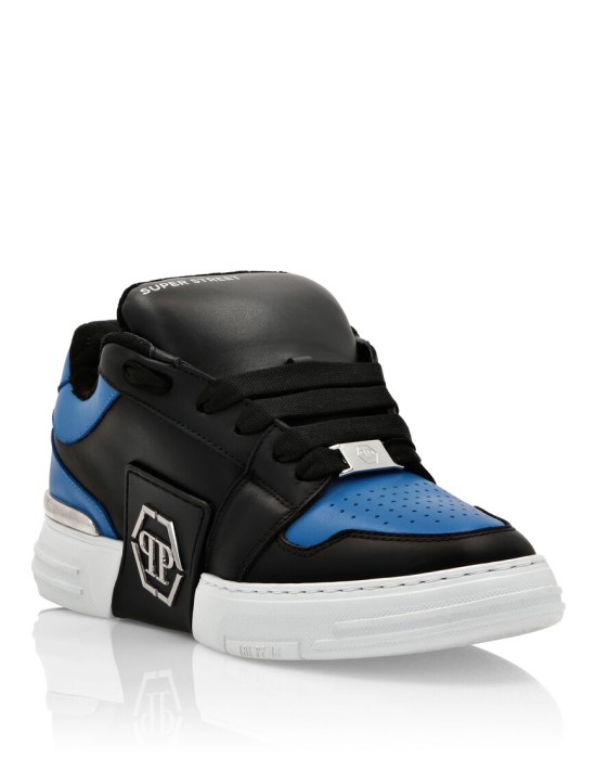 ботинки  по цене 40828 руб вид справа