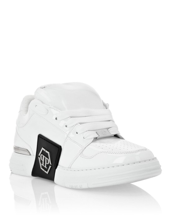 ботинки  от бренда philipp plein вид слева