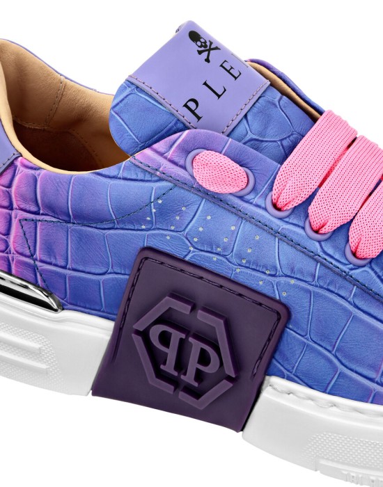 ботинки  из проверенных материалов спереди