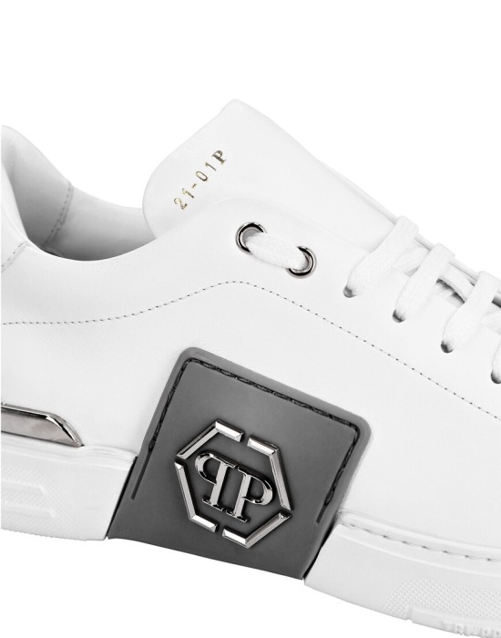 ботинки  из проверенных материалов спереди