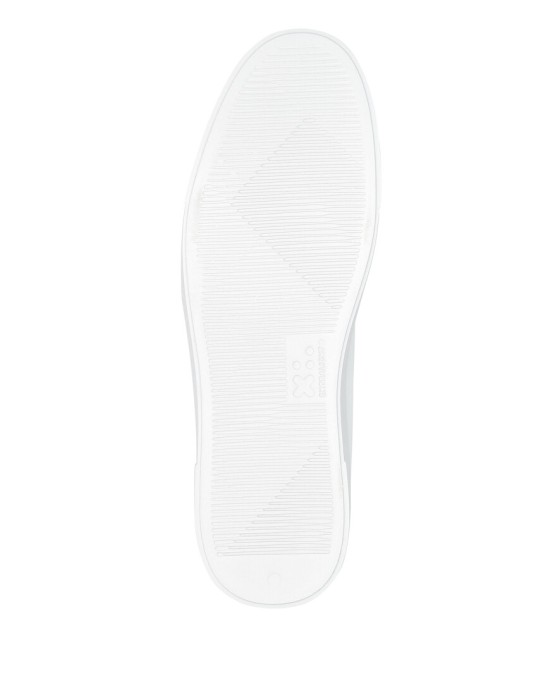 Товар белого цвета с внутренней стороны