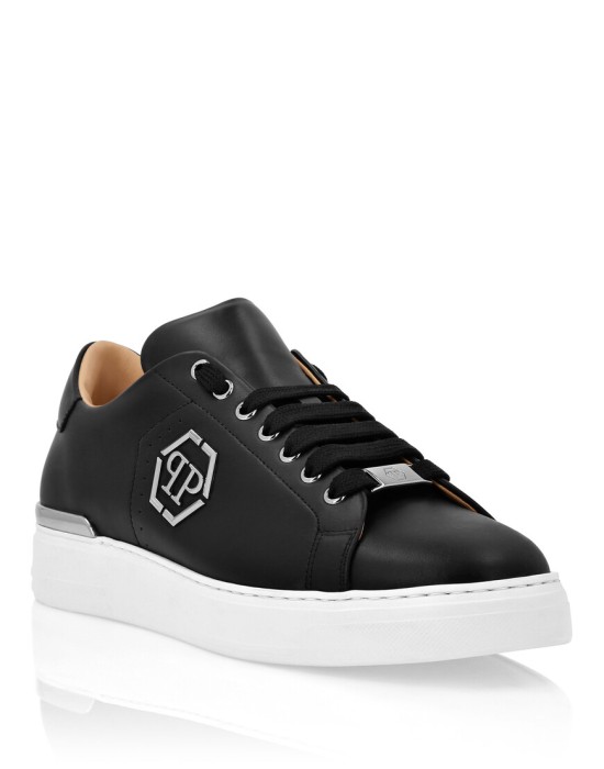 ботинки  по цене 37211 руб вид справа