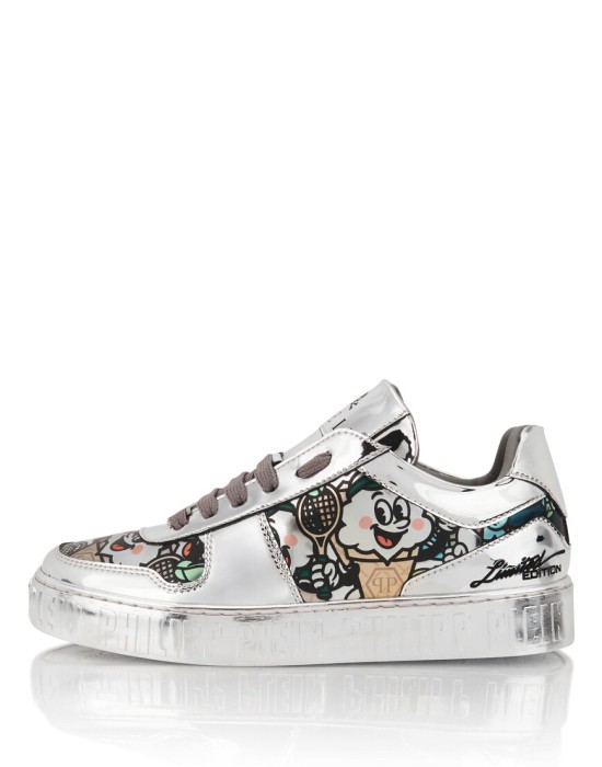 ботинки  для взрослого возраста с изнаночной стороны