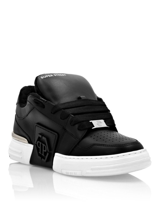 ботинки  от бренда philipp plein вид слева