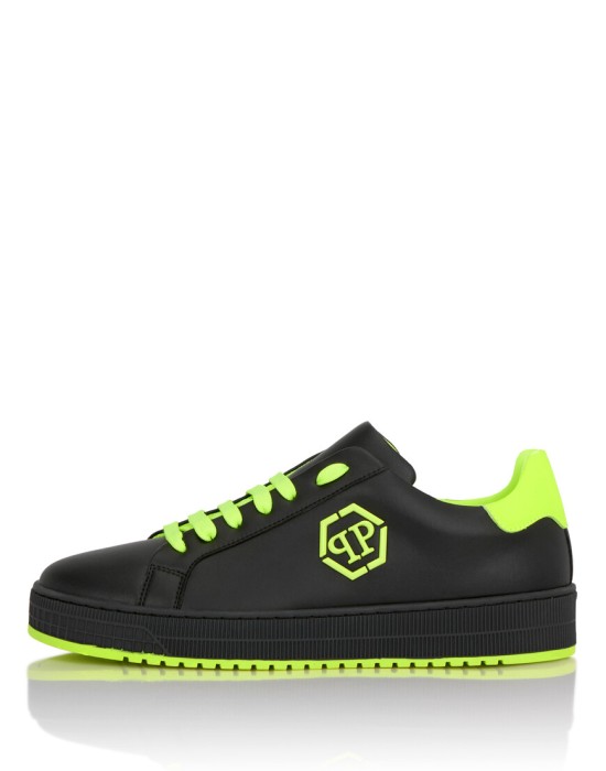 ботинки  из проверенных материалов спереди