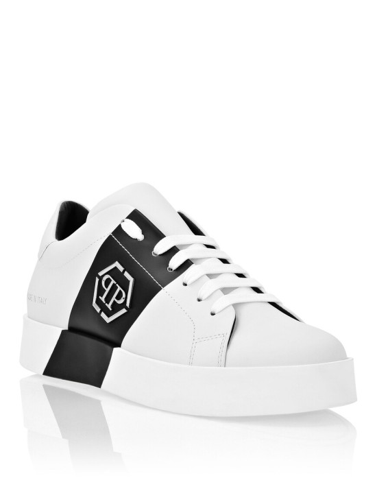 ботинки  от бренда philipp plein вид слева