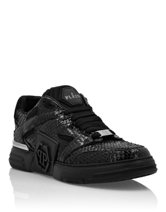 ботинки  от бренда philipp plein вид слева