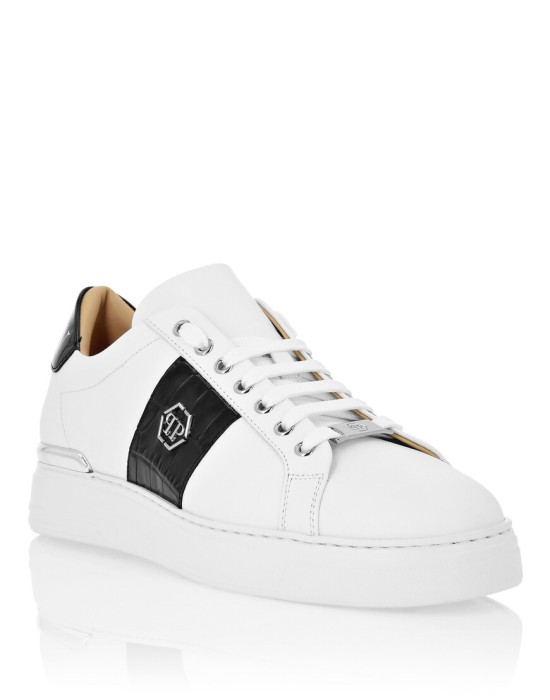 ботинки  от бренда philipp plein вид слева