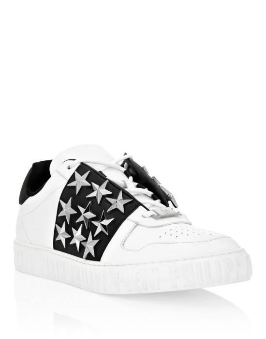 ботинки от бренда philipp plein вид слева