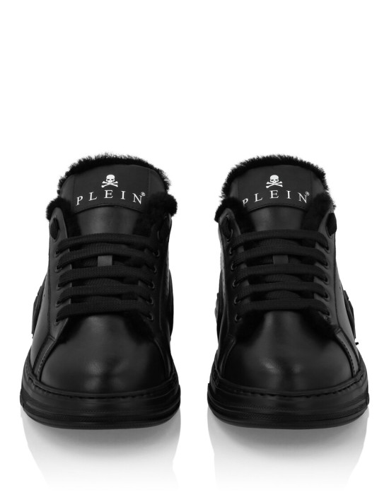 ботинки от бренда philipp plein вид слева