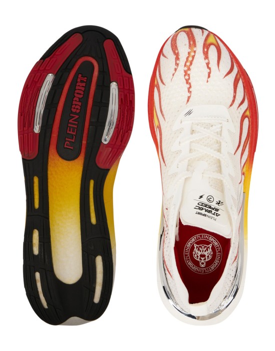 Товар белого цвета с внутренней стороны