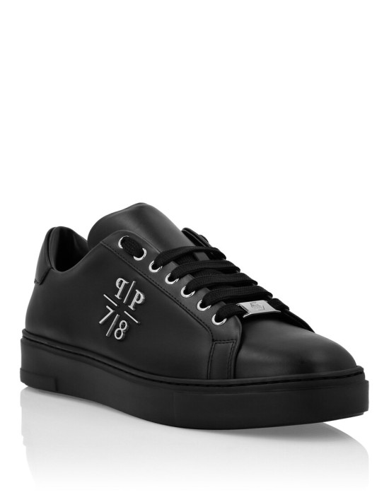 ботинки  от бренда philipp plein вид слева