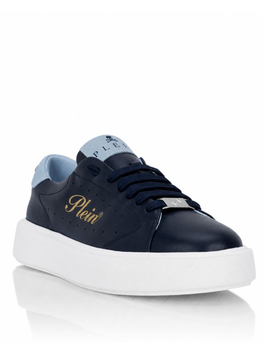 ботинки от бренда philipp plein вид слева