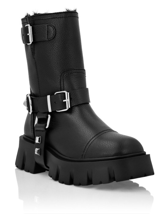 ботинки от бренда philipp plein вид слева