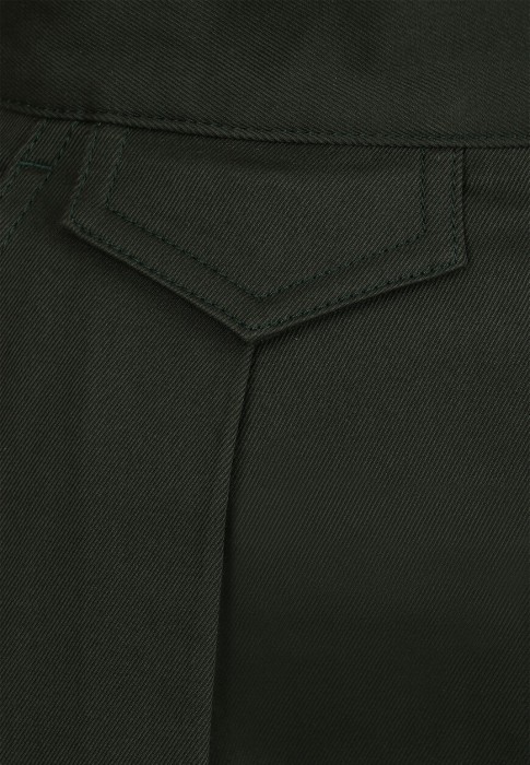 Товар зеленого цвета с внутренней стороны