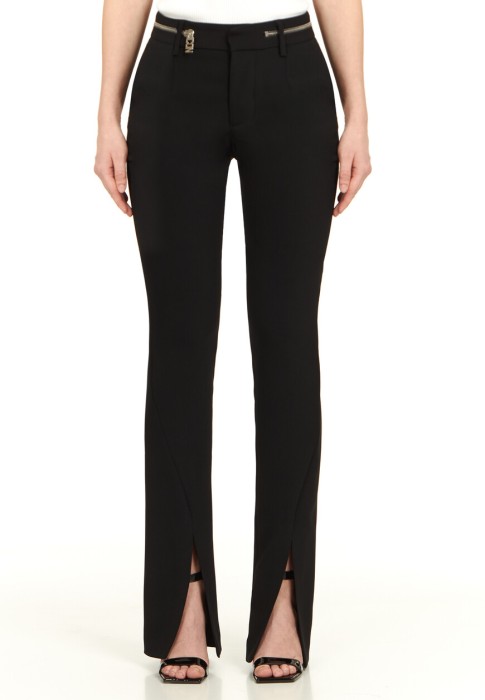 Товар черного цвета с внутренней стороны