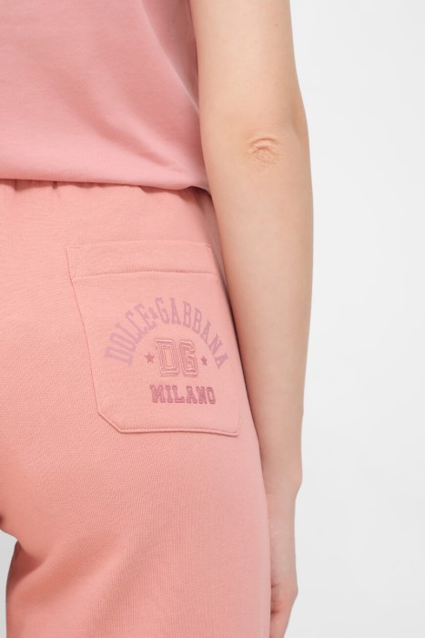 Товар розового цвета с внутренней стороны