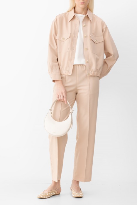 Товар розового цвета с внутренней стороны