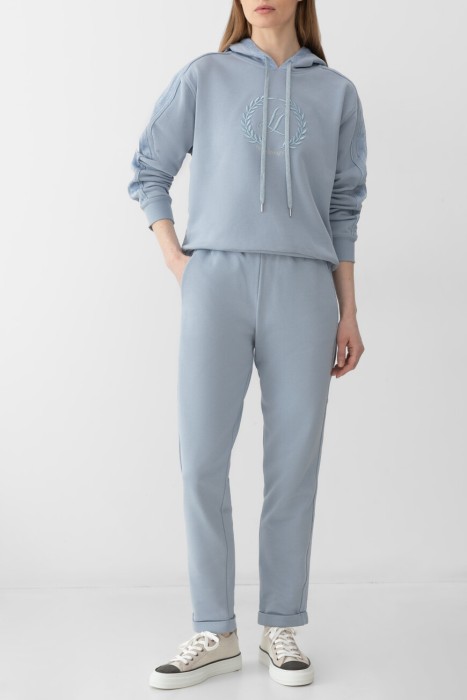 Товар голубого цвета с внутренней стороны