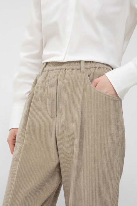 брюки  модель baggy из италии вид сбоку