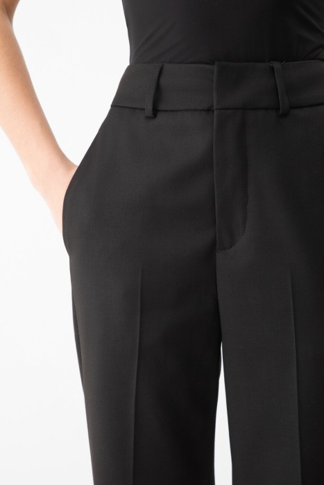 брюки  модель fatale из америки вид сбоку