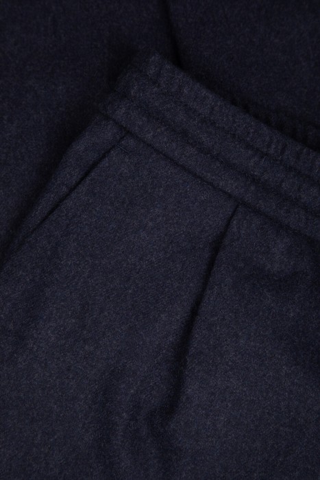 брюки  модель из актуальной коллекции классического стиля с лицевой стороны