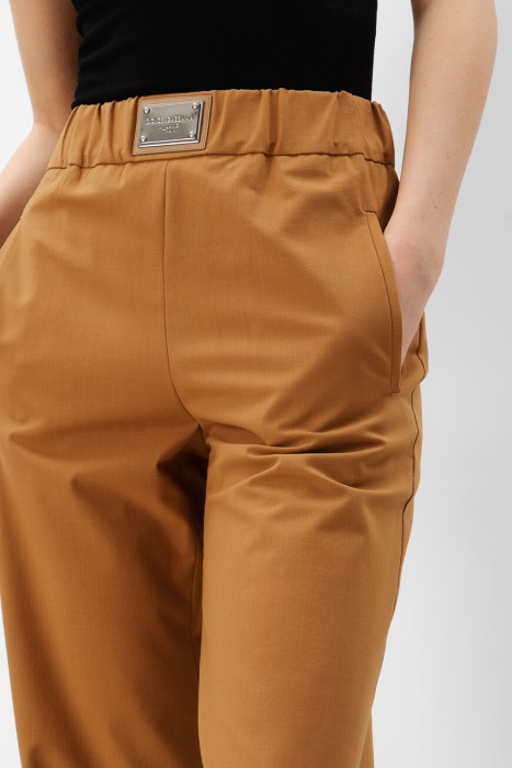 брюки  модель из коллекции cammello из италии вид сбоку
