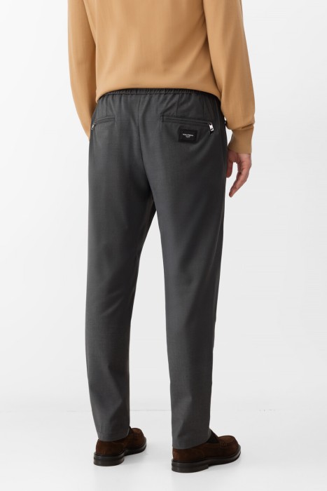 брюки  модель из коллекции italian holiday от бренда dolce & gabbana вид слева