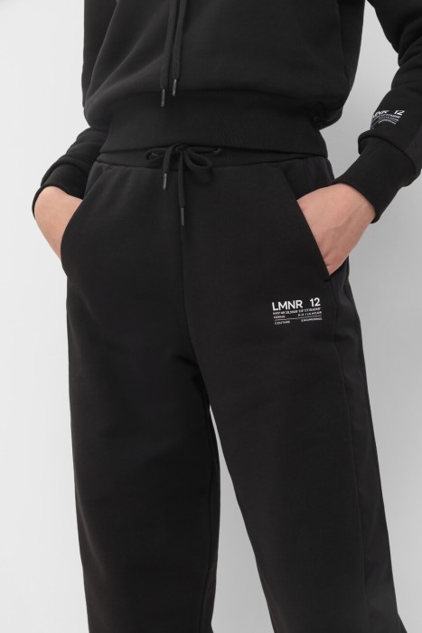 брюки  модель из линейки laminar sartorial engineering из франции вид сбоку