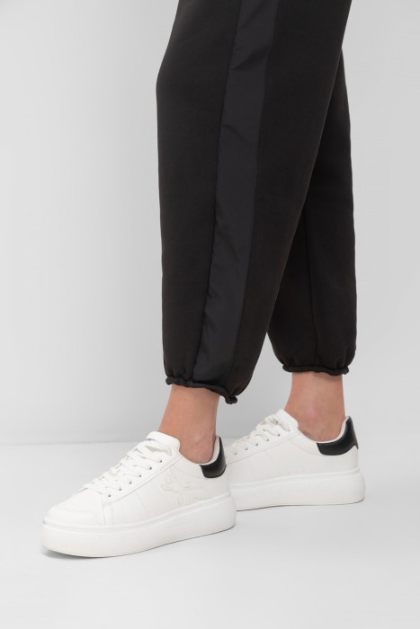 брюки  модель из линейки laminar sartorial engineering из хлопка спереди