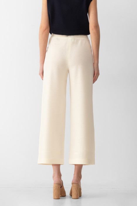 брюки  модель martano по цене 24900 руб вид справа