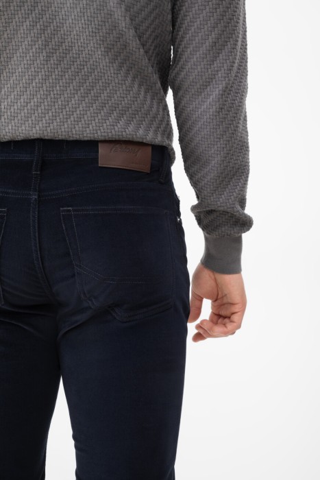 Товар синего цвета с внутренней стороны