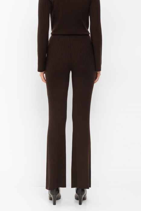 брюки  модель molletta от бренда luisa spagnoli вид слева