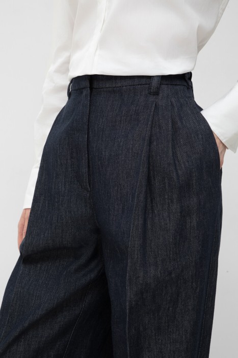 брюки  модель relaxed tailored из италии вид сбоку