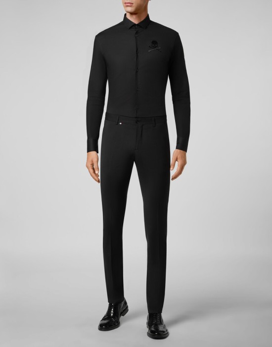 Товар черного цвета с внутренней стороны