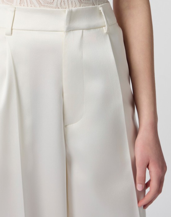 брюки прямые  из проверенных материалов спереди