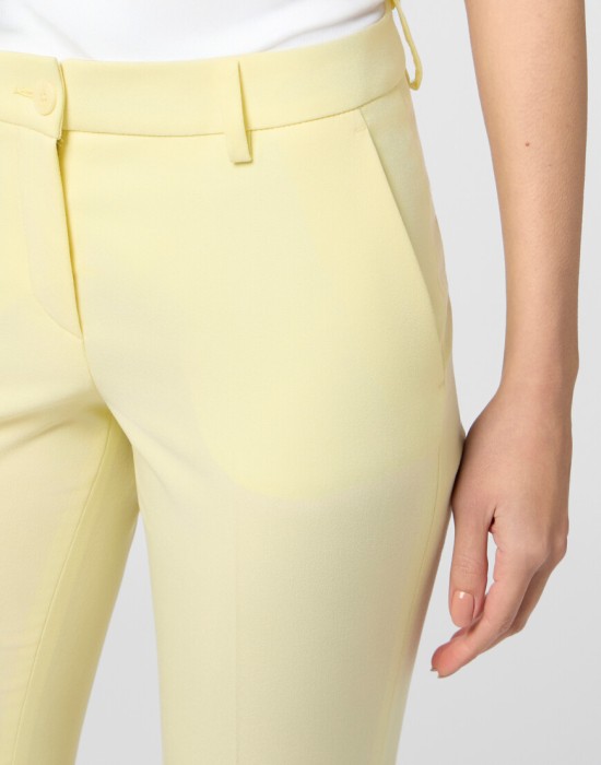 брюки прямые  из проверенных материалов спереди