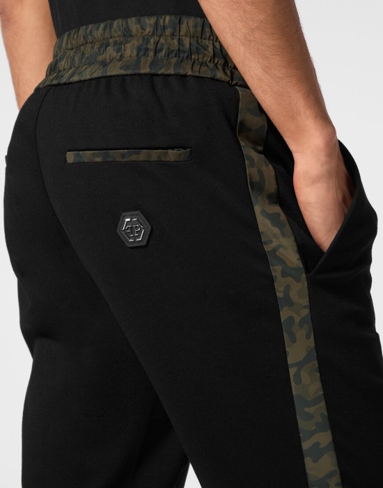 брюки прямые  из проверенных материалов спереди