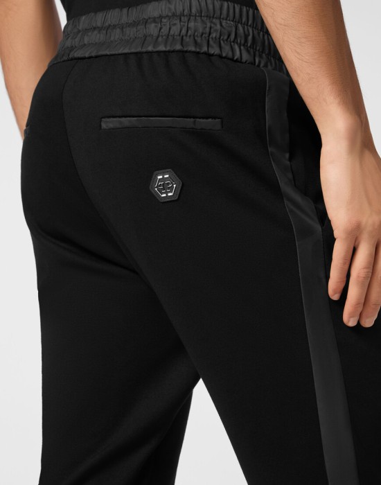 брюки прямые  из проверенных материалов спереди