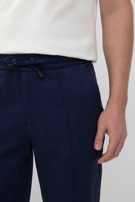 брюки спорт  из италии вид сбоку